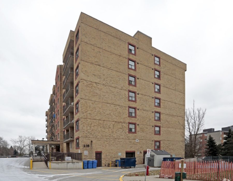 238-willow-rd-guelph-on-primary-photo (Medium)